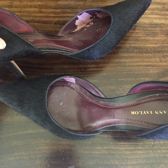 Ann Taylor Black Fur pointy toe Pumps - Picture 5 of 5